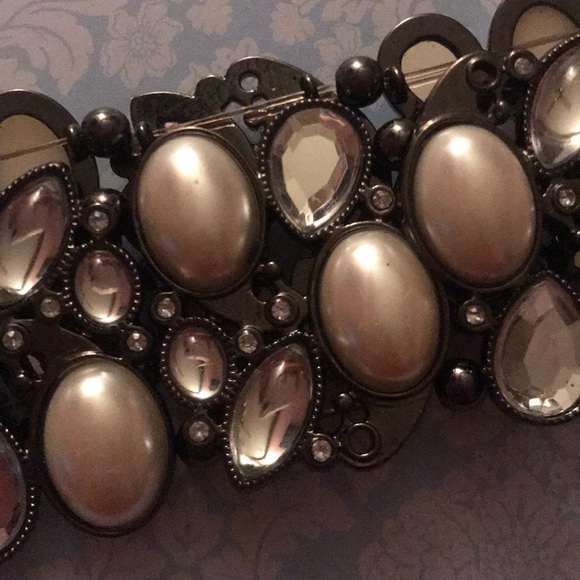 Pearl and diamond bracelet - Picture 2 of 3